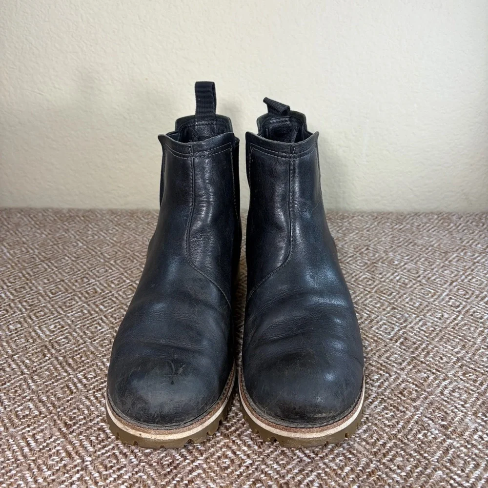 CHACO Womens Black Leather Pull On Ankle Boots Sz 8.5 Comfy Casual Nice Break In - Picture 2 of 7